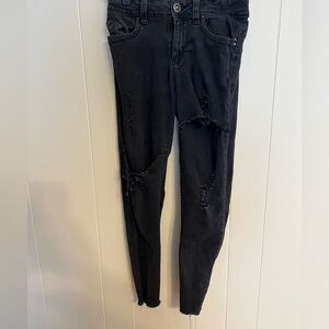 Ymi wanna betta butt distressed, midrise jeans size 9/29‎